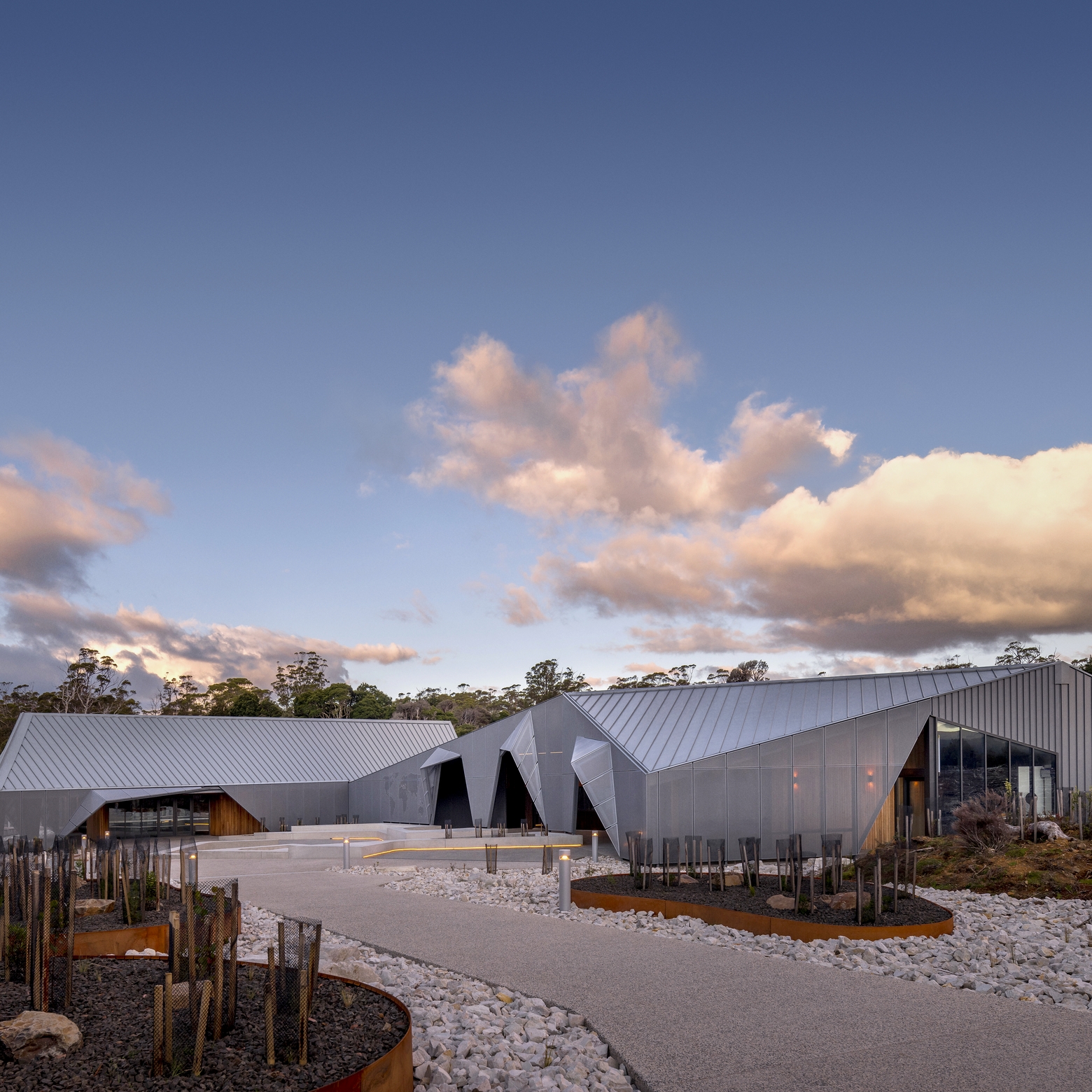 Featured image of the article — Cradle Mountain Visitor Centre